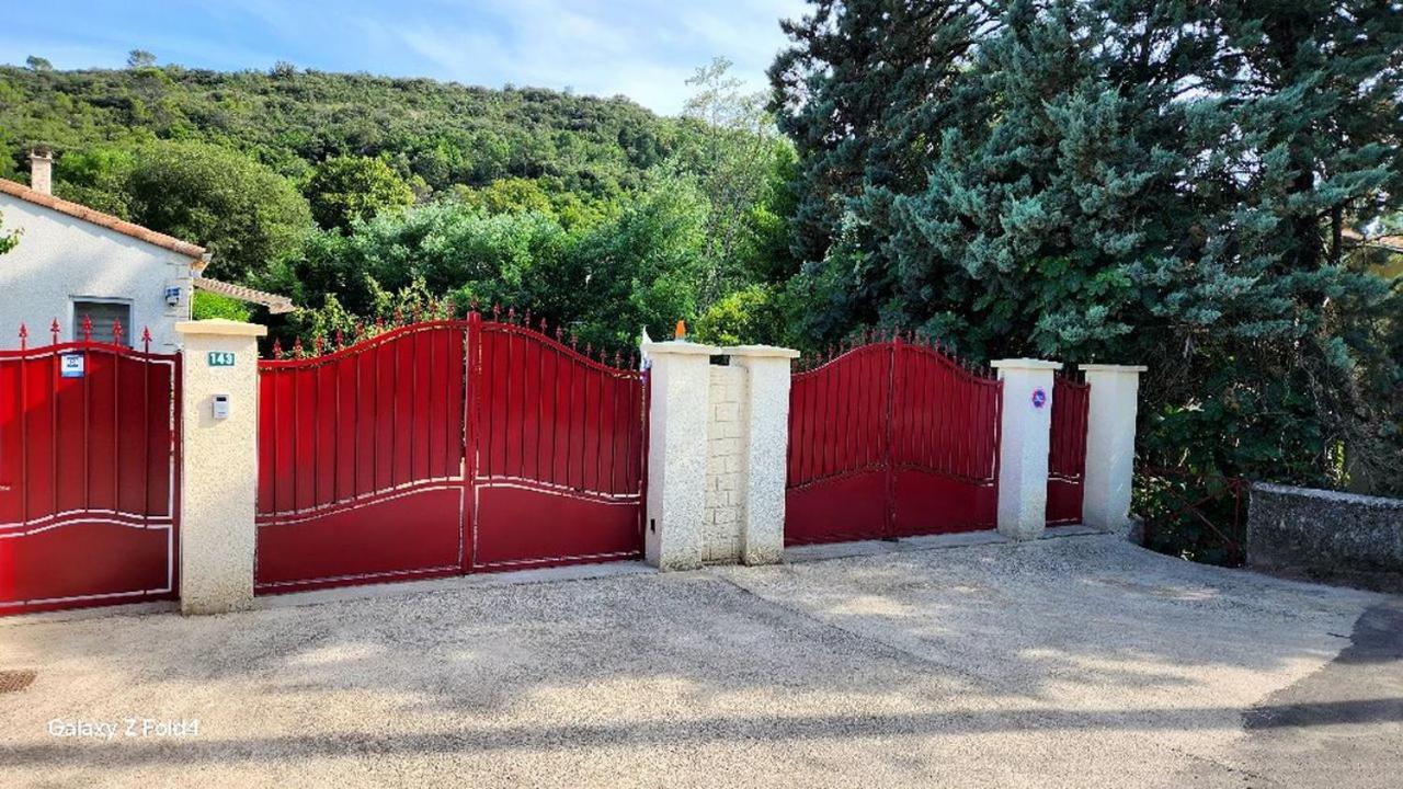 Gite - Chambre D'Hotes L'Occitania Saint Ambroix Bagian luar foto